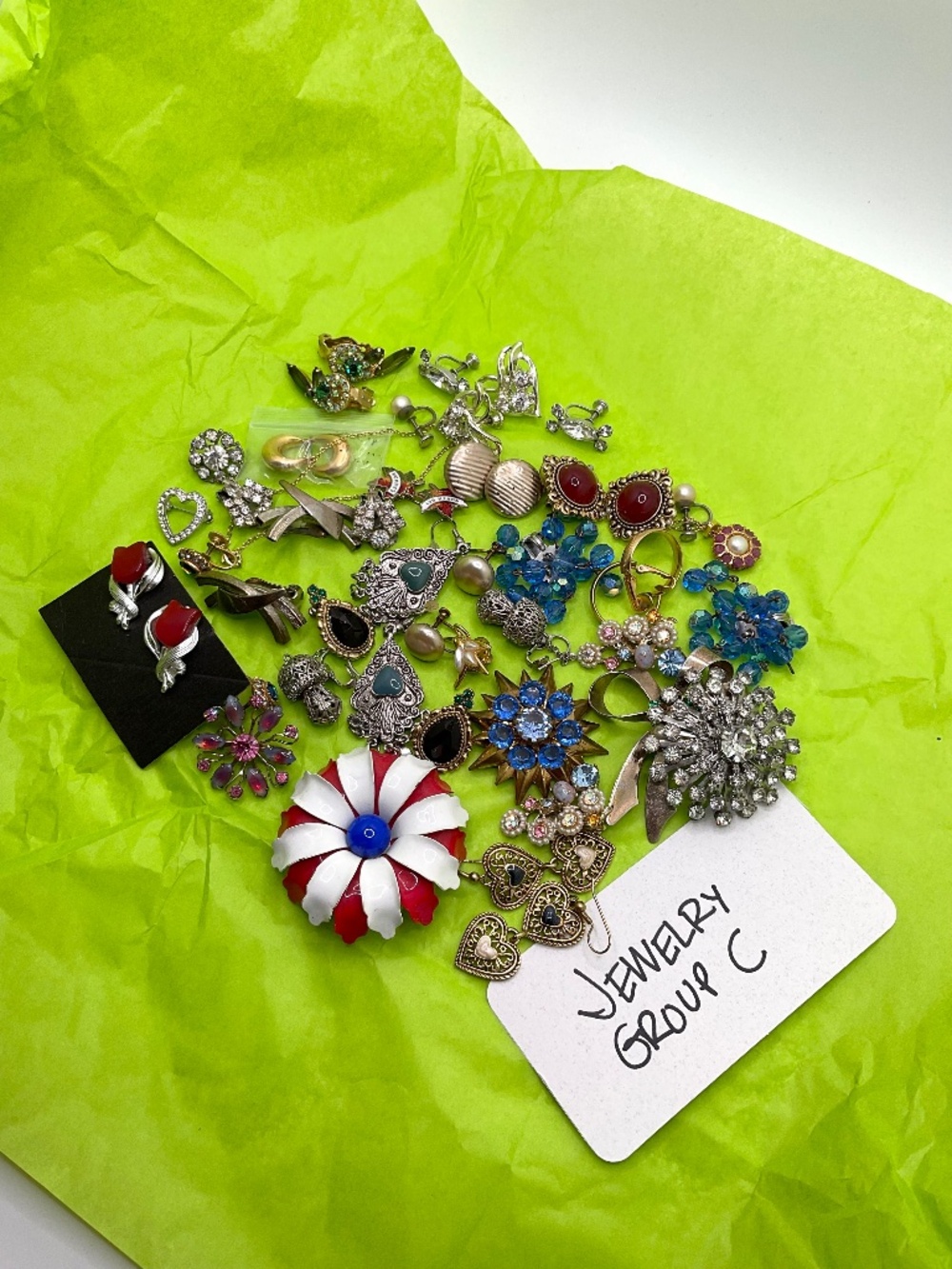 Jewelry group C many vintage